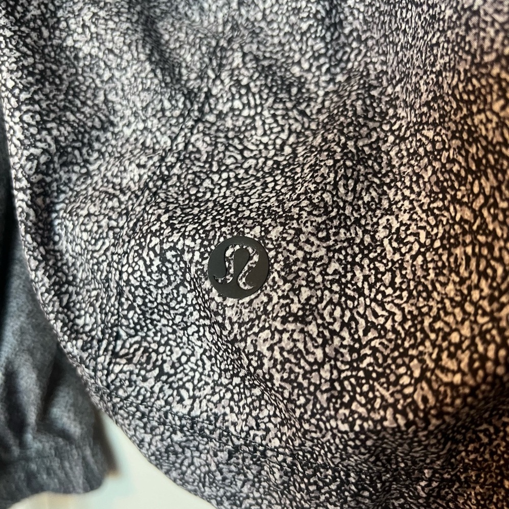 Lululemon Shell Pullover - image 4